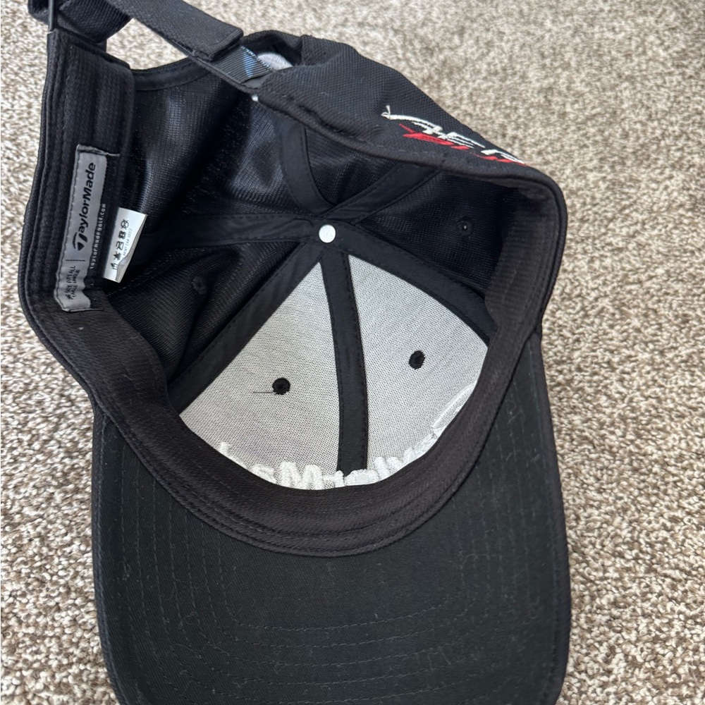 TaylorMade Black golf Cap - Picture 3 of 3